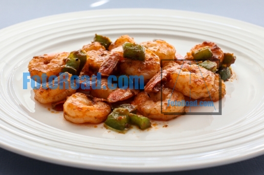 Shrimps with green belly peppers